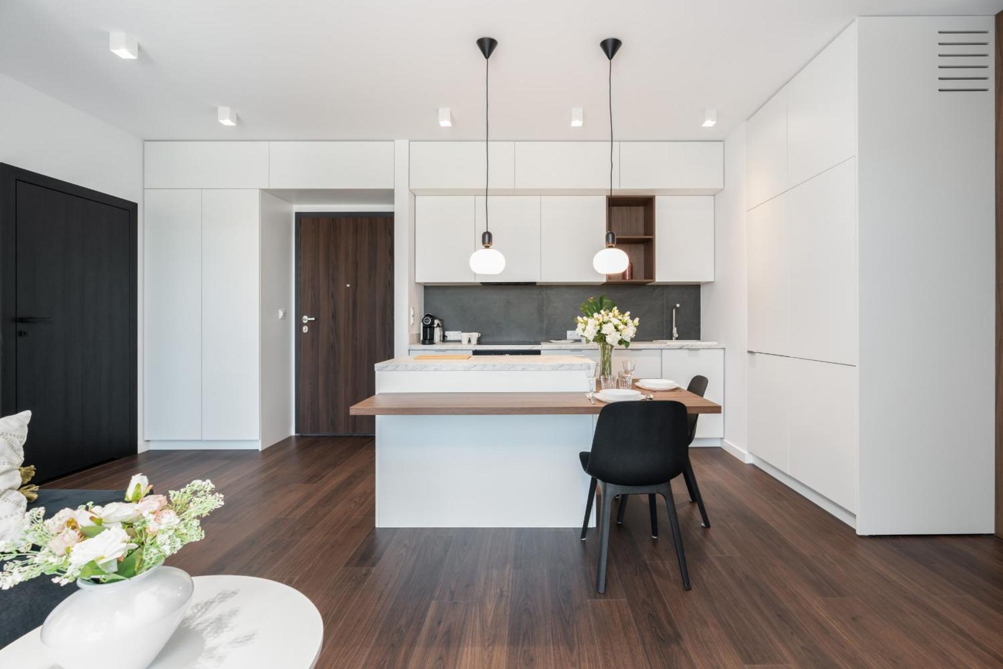 Stylish & Comfy Garbary Apartments With Parking By Noclegi Renters 波兹南 外观 照片