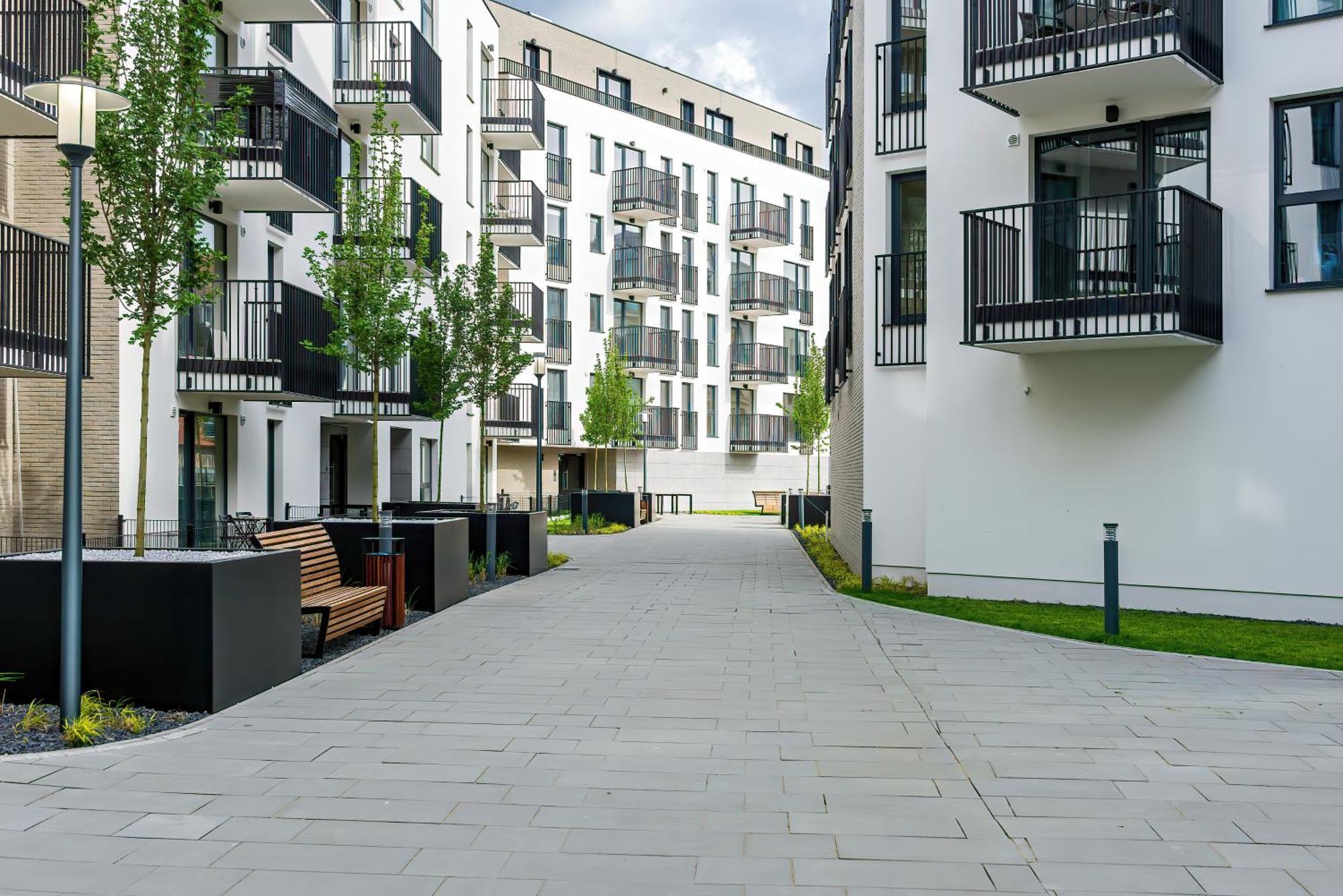 Stylish & Comfy Garbary Apartments With Parking By Noclegi Renters 波兹南 外观 照片