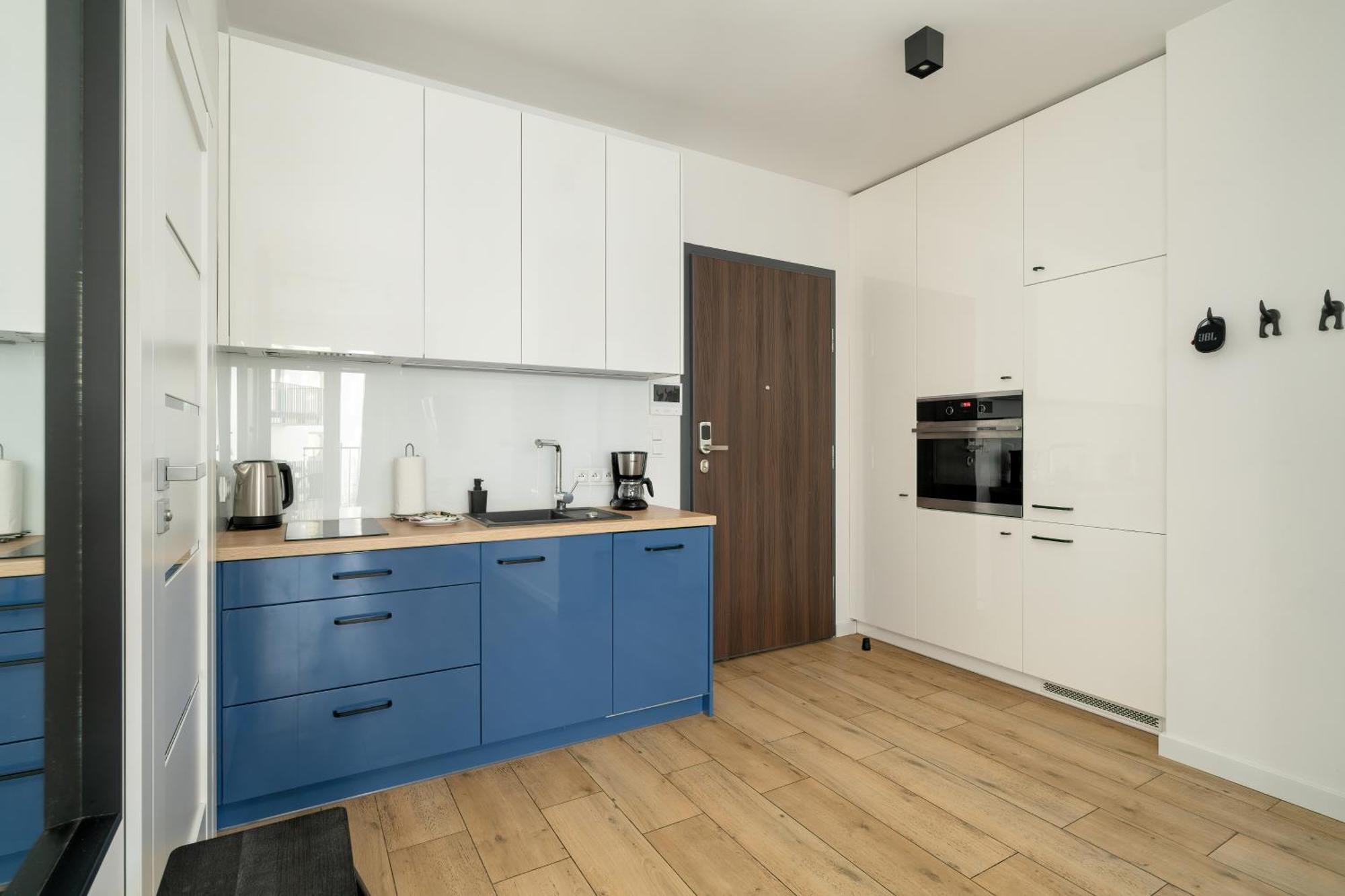 Stylish & Comfy Garbary Apartments With Parking By Noclegi Renters 波兹南 外观 照片