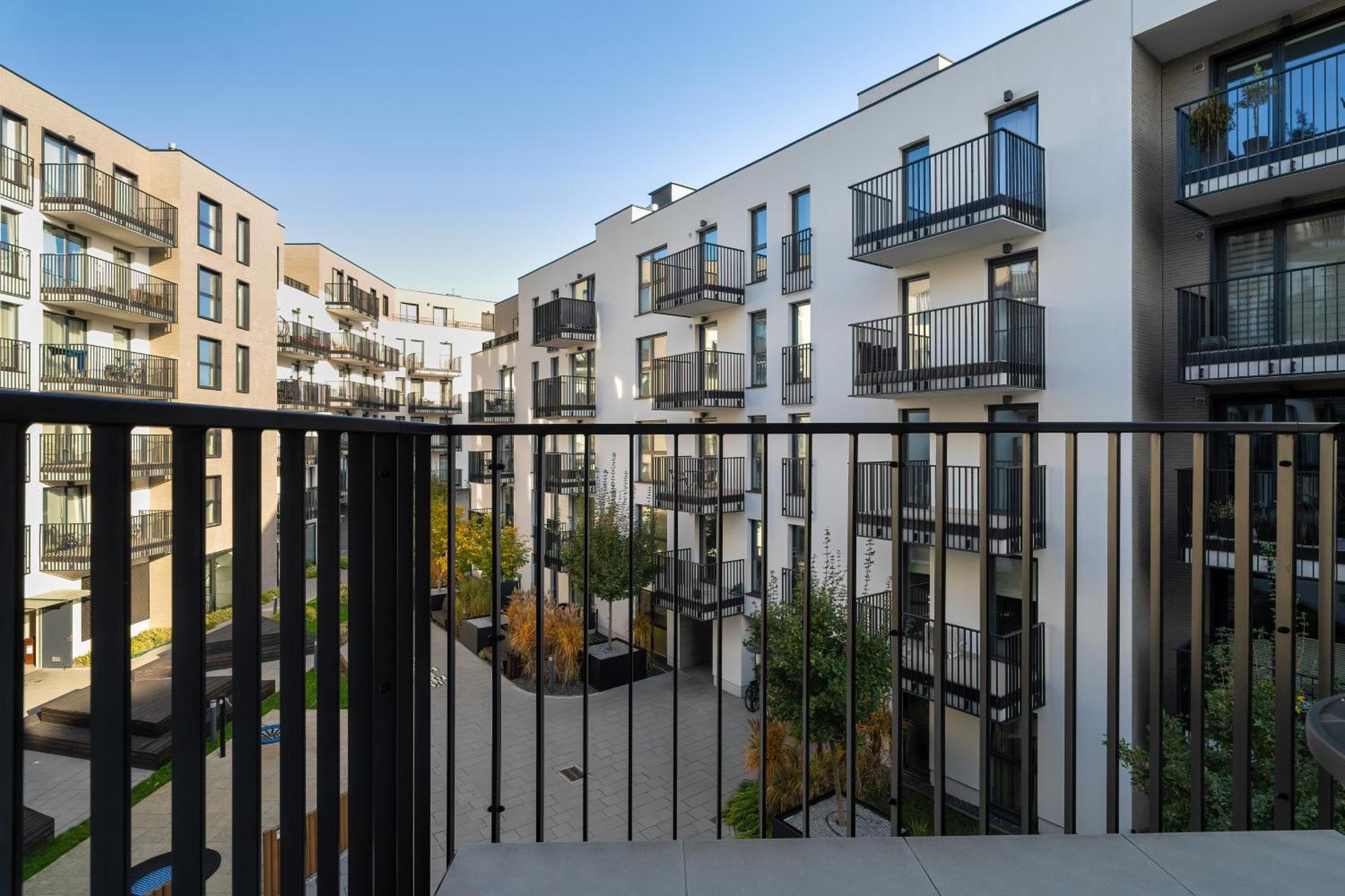 Stylish & Comfy Garbary Apartments With Parking By Noclegi Renters 波兹南 外观 照片
