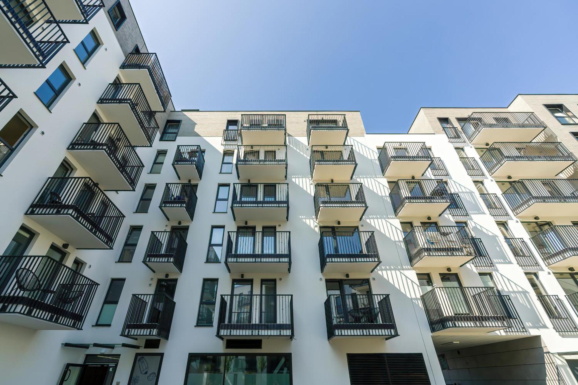 Stylish & Comfy Garbary Apartments With Parking By Noclegi Renters 波兹南 外观 照片
